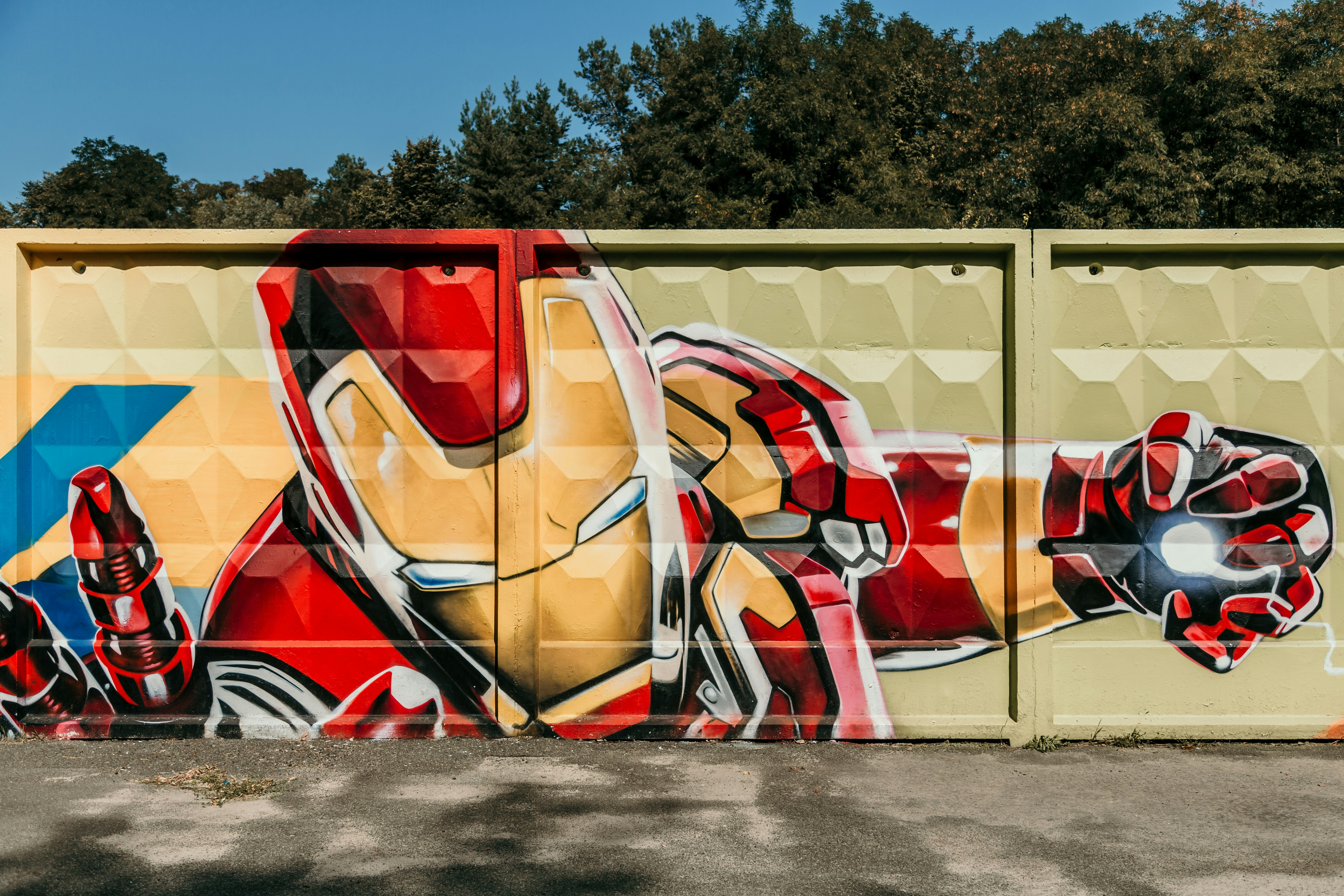 Iron Man graffiti